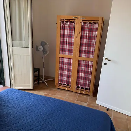 Ali Prázdninový dům